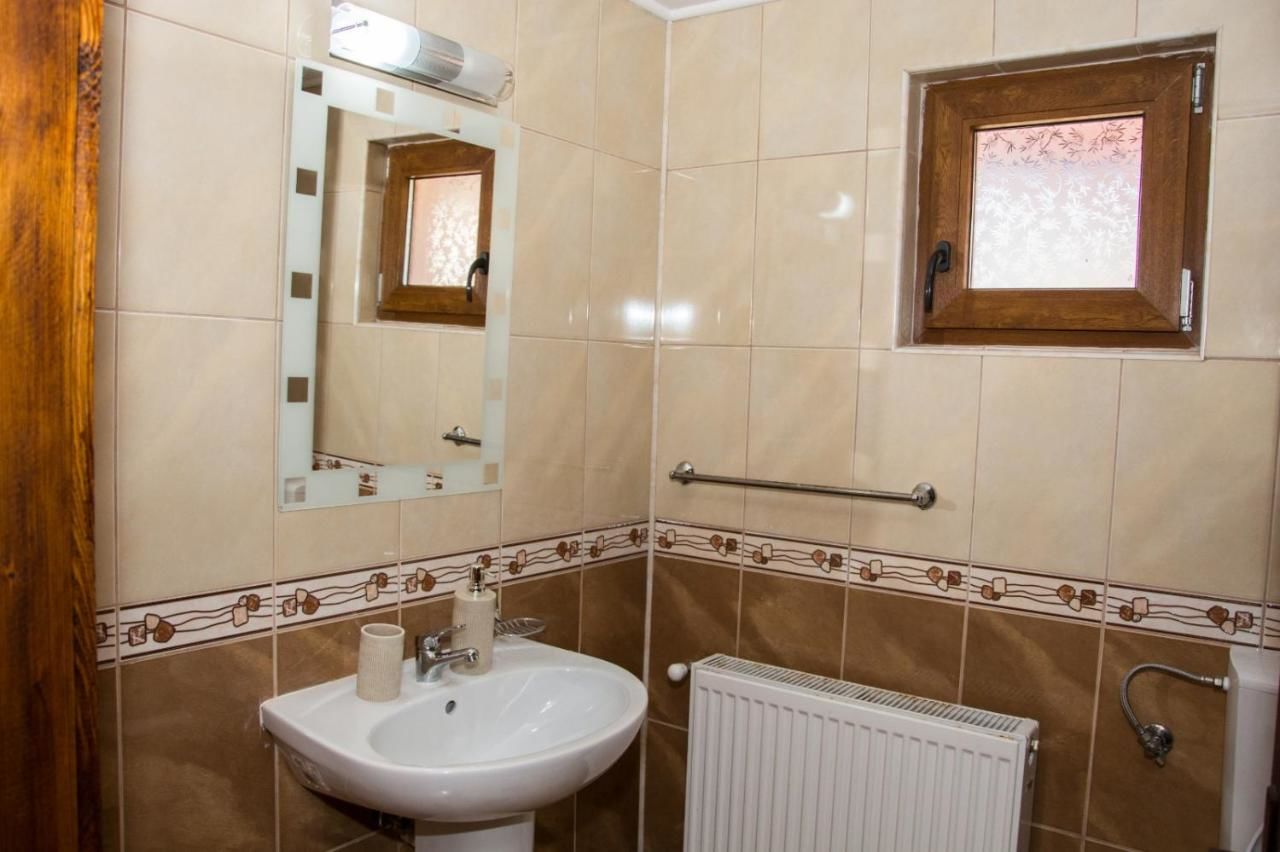 Гостевой дом Green Forest Bran House Бран-15