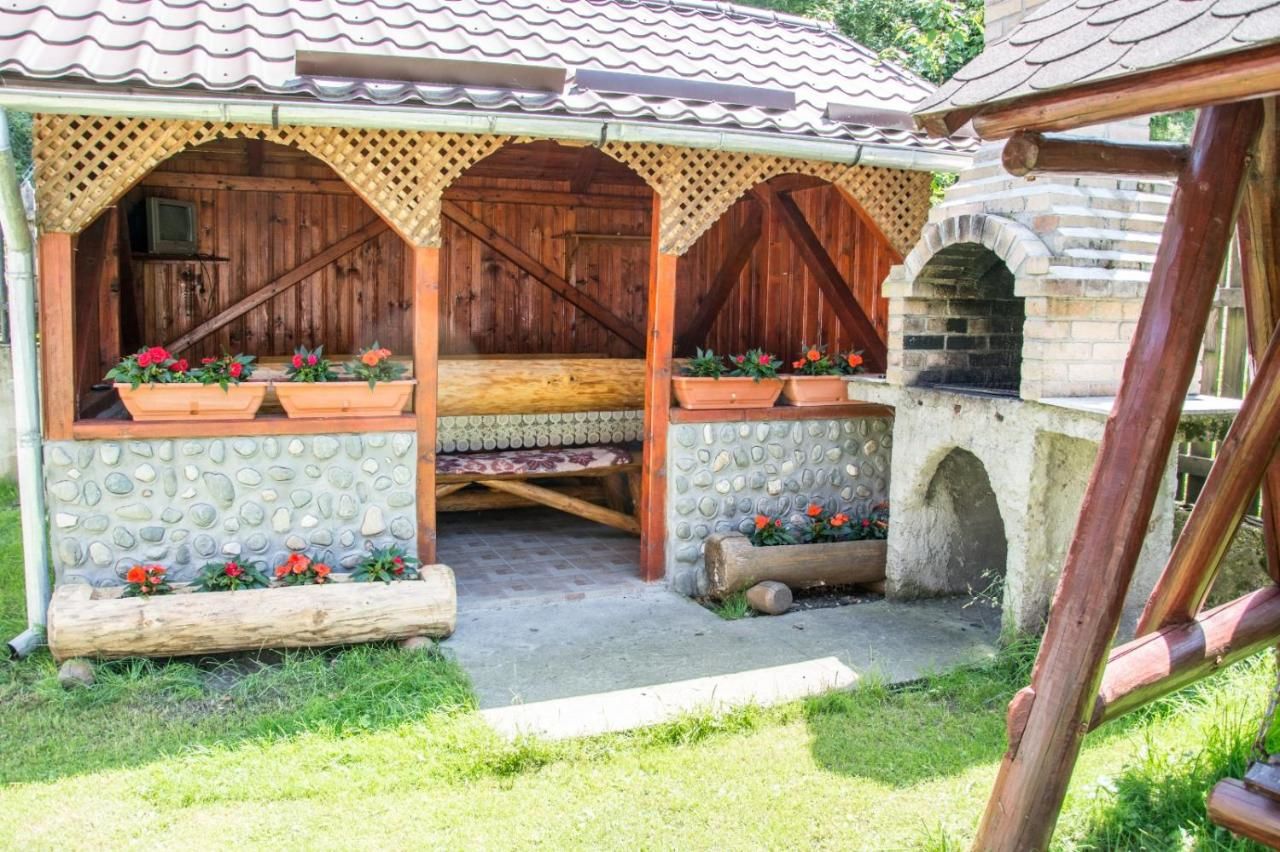 Гостевой дом Green Forest Bran House Бран-23