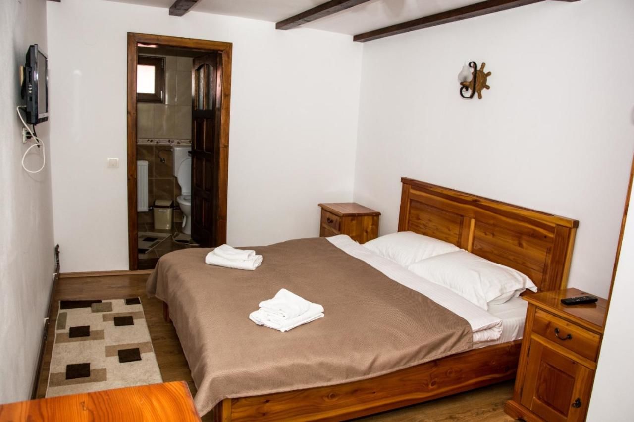 Гостевой дом Green Forest Bran House Бран-8