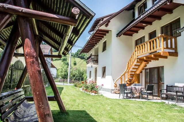 Гостевой дом Green Forest Bran House Бран-20